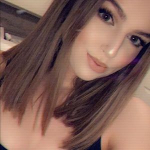 Meet your Posher, Whitney